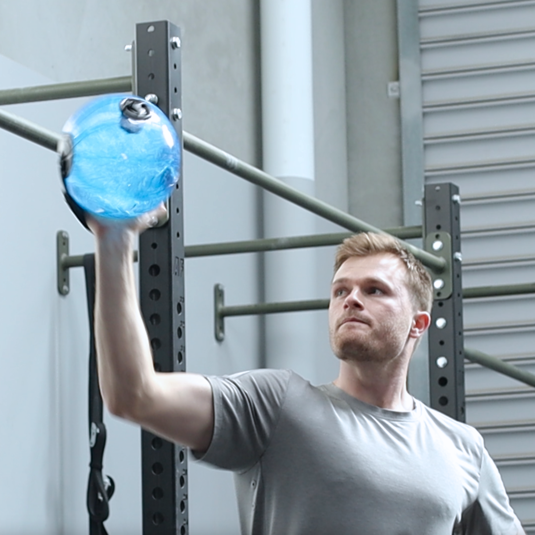 CHAOS® Padded Velcro Hand Strap