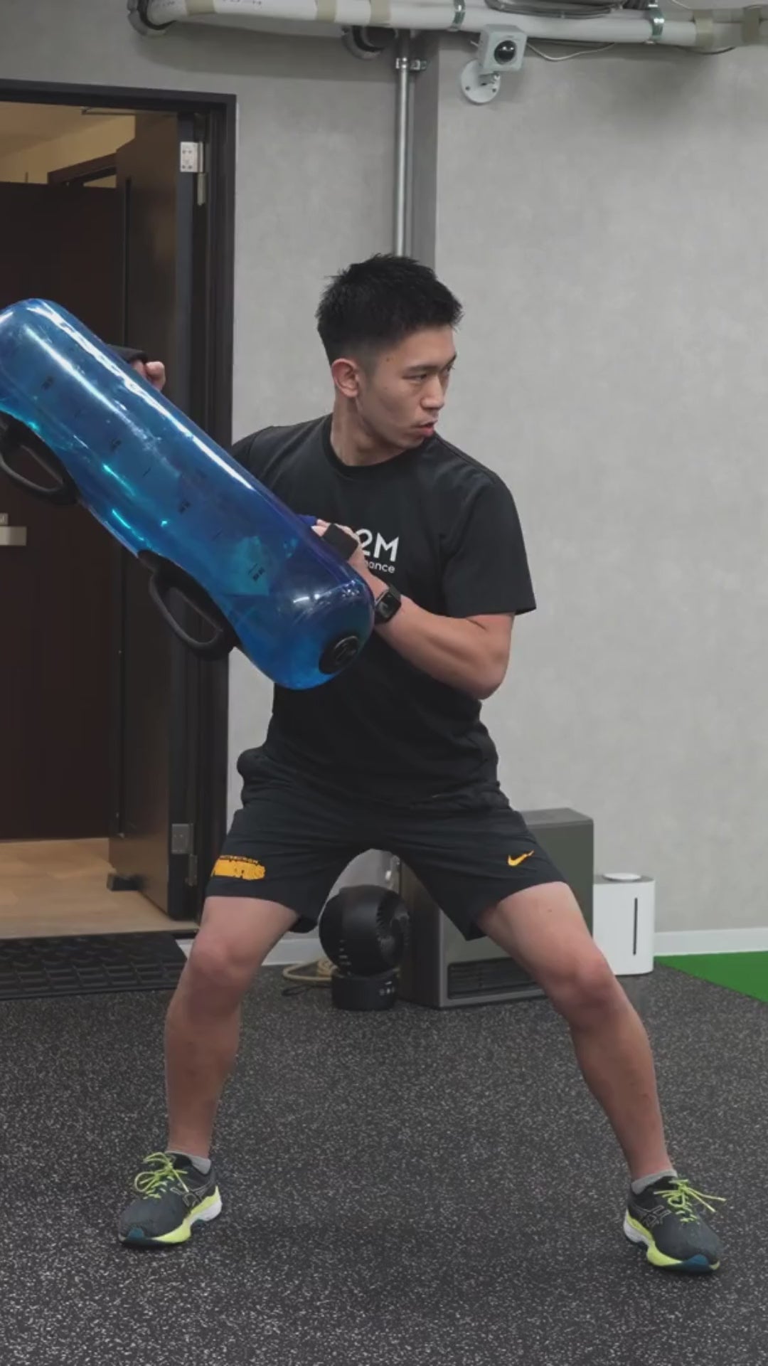 Load video: CHAOS® AquaBag - 25kg